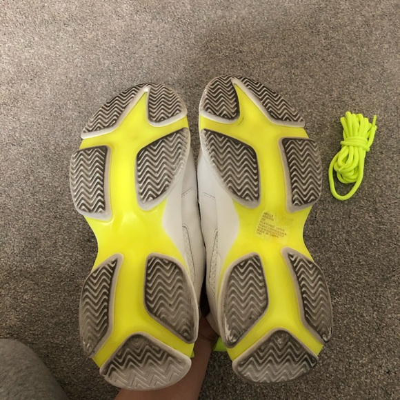 Chunky Steven by Steven Madden Sneaker - Picture 7 of 9